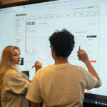 Ngành Tài Chính Ngân Hàng: Cơ Hội Nghề Nghiệp Cho Thế Hệ Trẻ